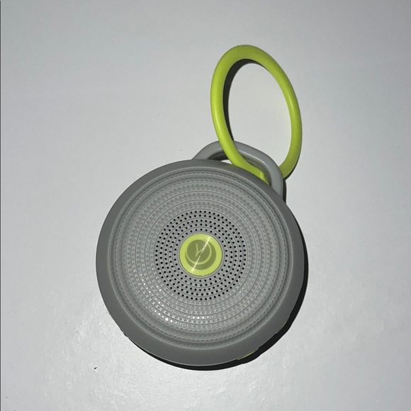 Hushh® Compact Sound Machine - Picture 2 of 4